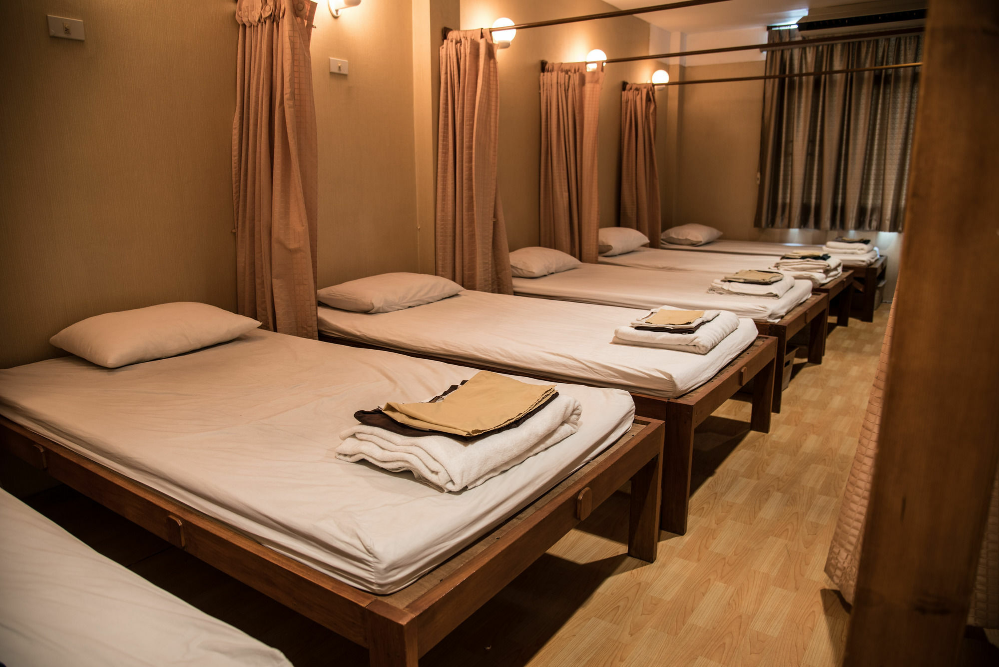 Auberge de jeunesse Bed & Body à Bangkok Extérieur photo